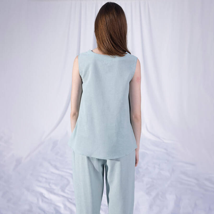 Penelope by Serli Keçoğlu Keten V Yaka Kolsuz Bluz Mint L-XL