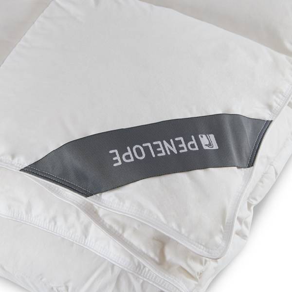 Penelope Gold 8,5 Tog Goose Down Duvet Single Person